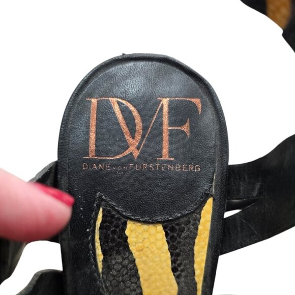 Diane Von Furstenberg Zebra Print Patent Leather Platform Heels Sz 7 - Picture 9 of 9